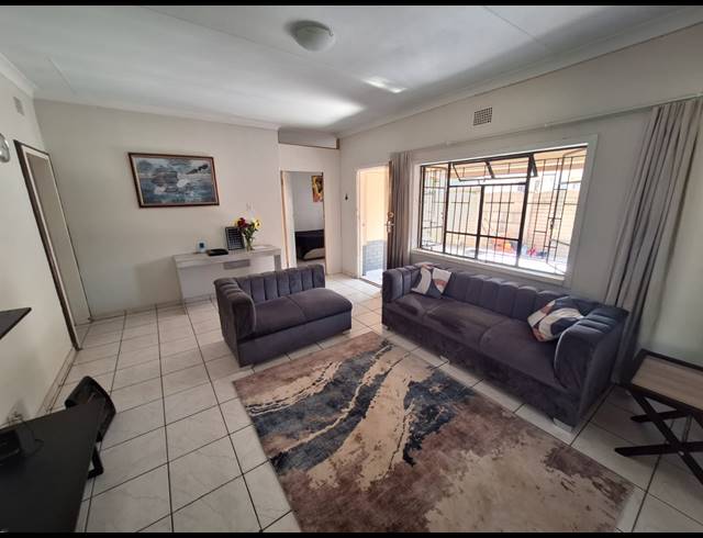 4 BEDROOM HOUSE FOR SALE IN VANDERBIJLPARK CW 6